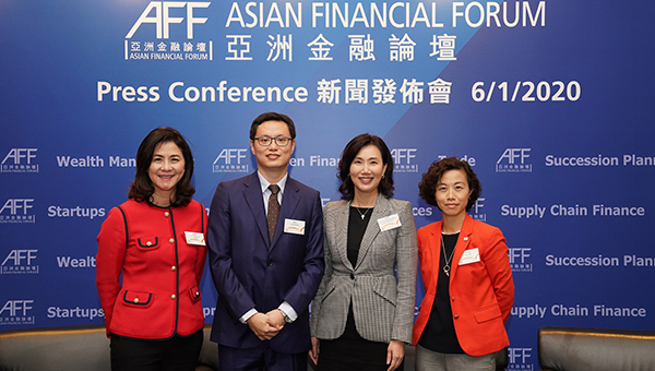 (左起)卢彩云、刘会平、禤惠仪及梁小慧 (左起)卢彩云、刘会平、禤惠仪及梁小慧