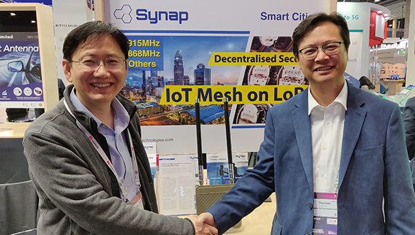 關秉輝(右),CIG高層(左) 關秉輝(右),CIG高層(左)