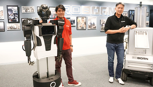 潘嘉陽(右),麥騫譽(左) 潘嘉陽(右),麥騫譽(左)